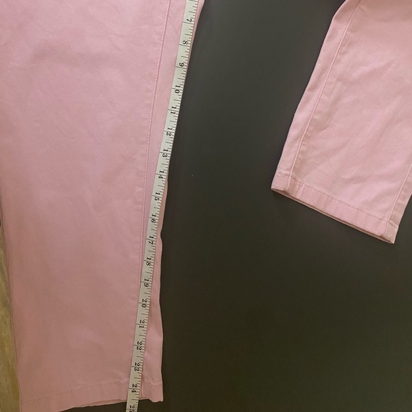 Levi’s Women’s Pants Size 10 Pink Ankle Cropped Tapered Stretch Mid Rise Cotton - Picture 8 of 12